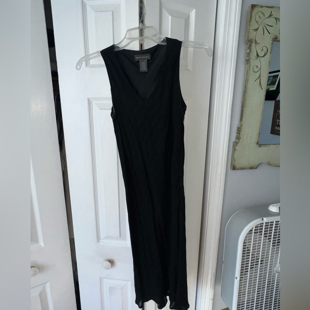 Banana Republic Mid-Max length dress, above ankle size 2
